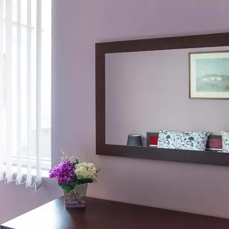 Апартамент House