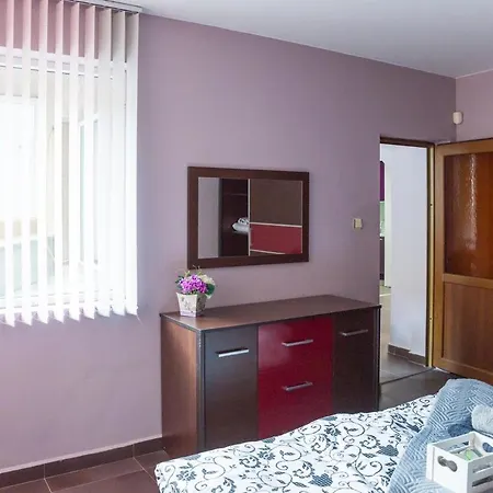 Апартамент House Варна