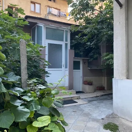 Апартамент House Варна